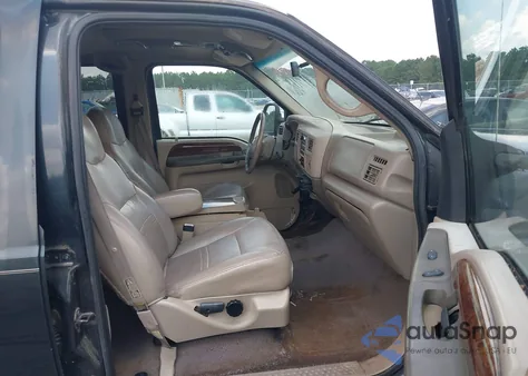 2000 Ford Excursion Limited z USA, uszkodzony, nr VIN 1FMNU42S0YEB53987